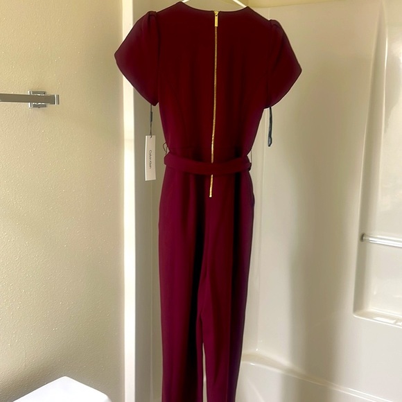 Women’s jumpsuit by Calvin Klein. - Picture 2 of 4